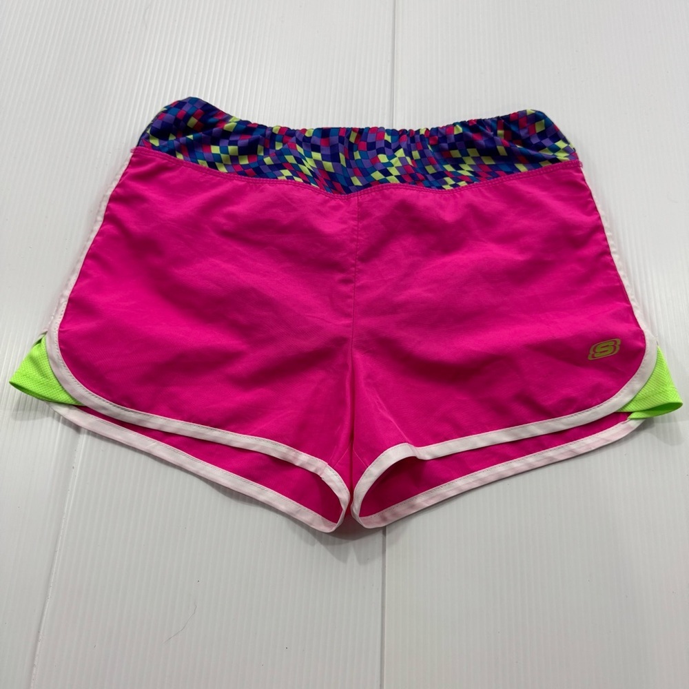 K82.‎ Skechers Girls Bright Pink Athletic Shorts (14-16)